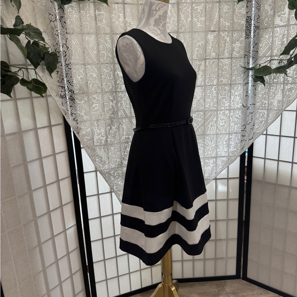 🌷SOLD🌷 Calvin Klein Black and White Fit and Flair Belted Sleeveless Dress Sz 2 - Picture 5 of 13